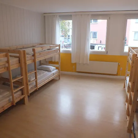 Hostel 45-2